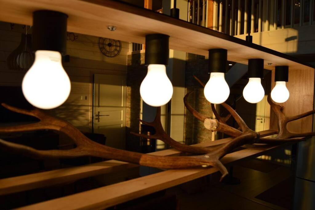 Vasa - New Luxury Next To * Meltaus